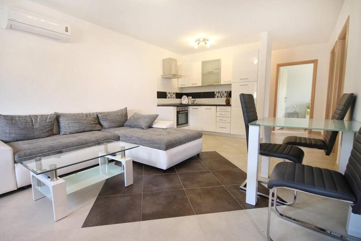 מדולין Apartment Borka מראה חיצוני תמונה