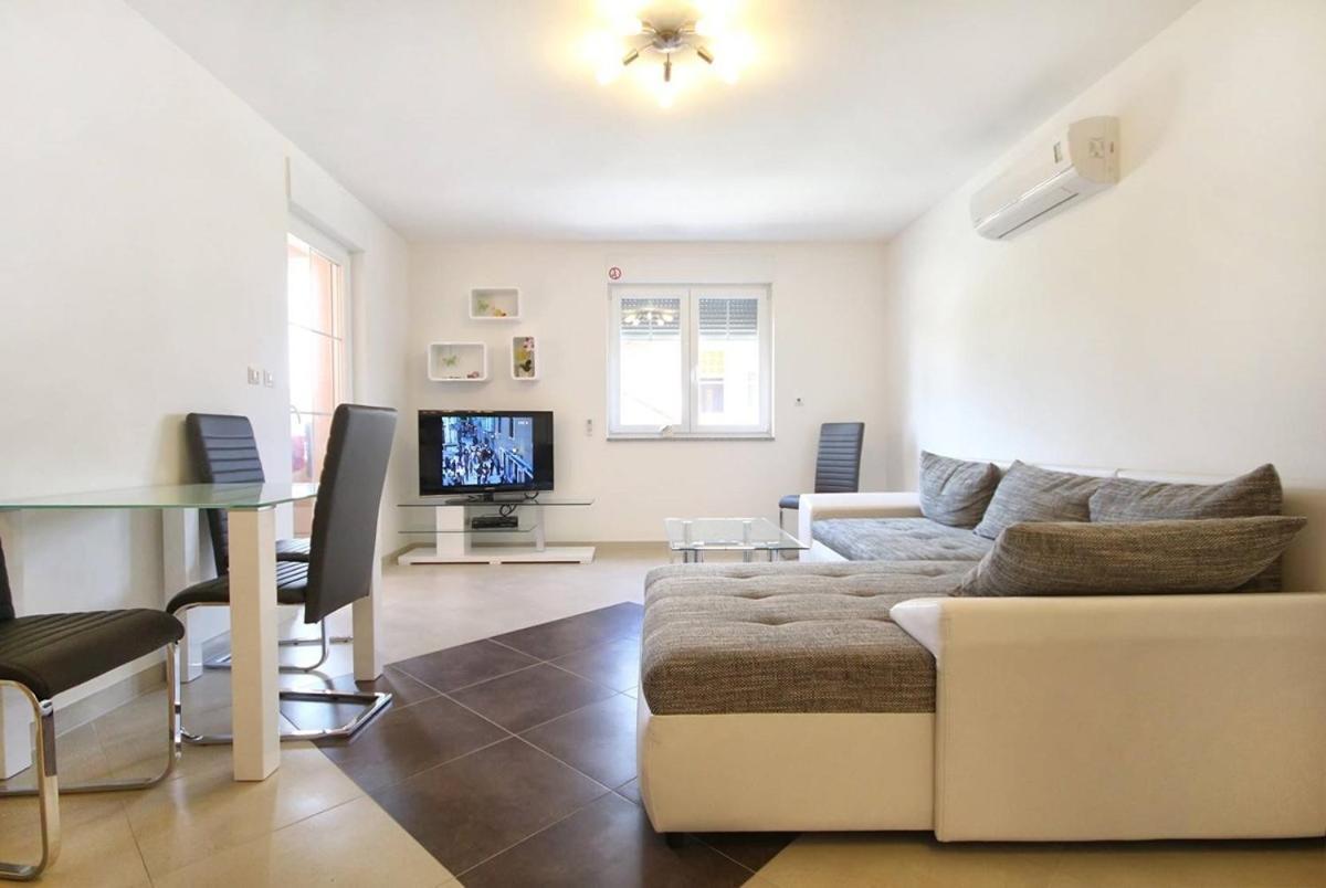 מדולין Apartment Borka מראה חיצוני תמונה