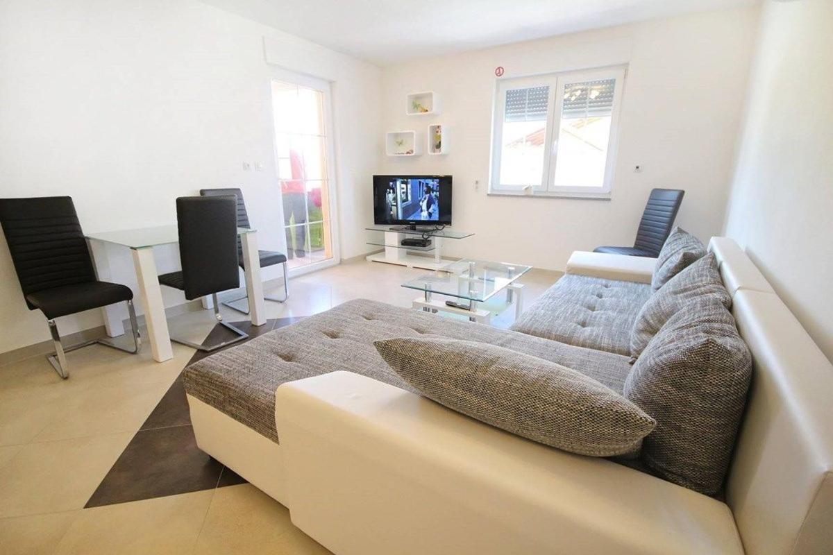 מדולין Apartment Borka מראה חיצוני תמונה